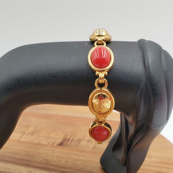 Liz Claiborne Cabochon Link Bracelet Red Faux Coral Gold Tone 7 In Lobster Clasp - Picture 2 of 6
